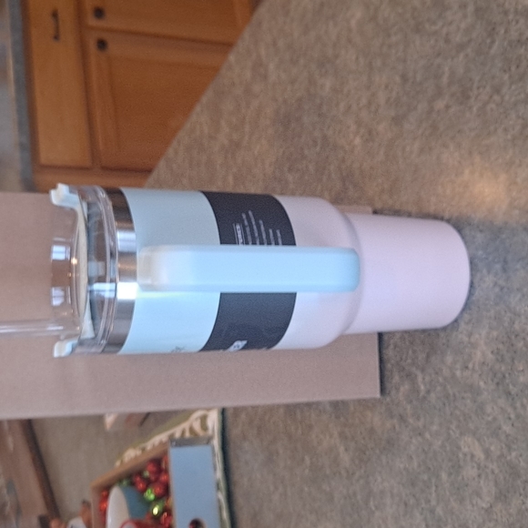 *NEW* Stanley Limited-Edition 40oz Adventure Quencher SPEARMINT PARFAIT OMBRE - Picture 2 of 8